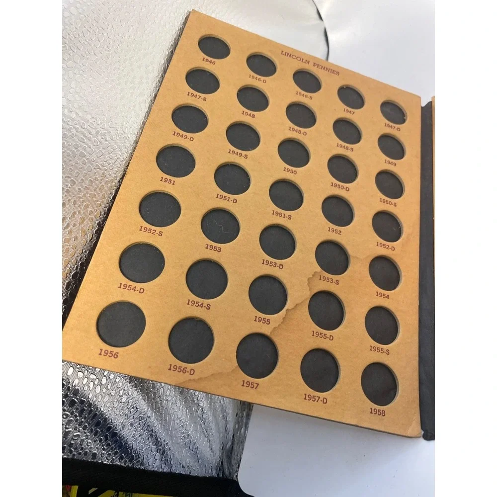 1909-1945‎ Lincoln Penny Coin Folder with 27 Coins